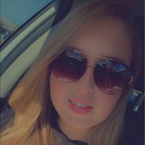 Meet your Posher, Summer